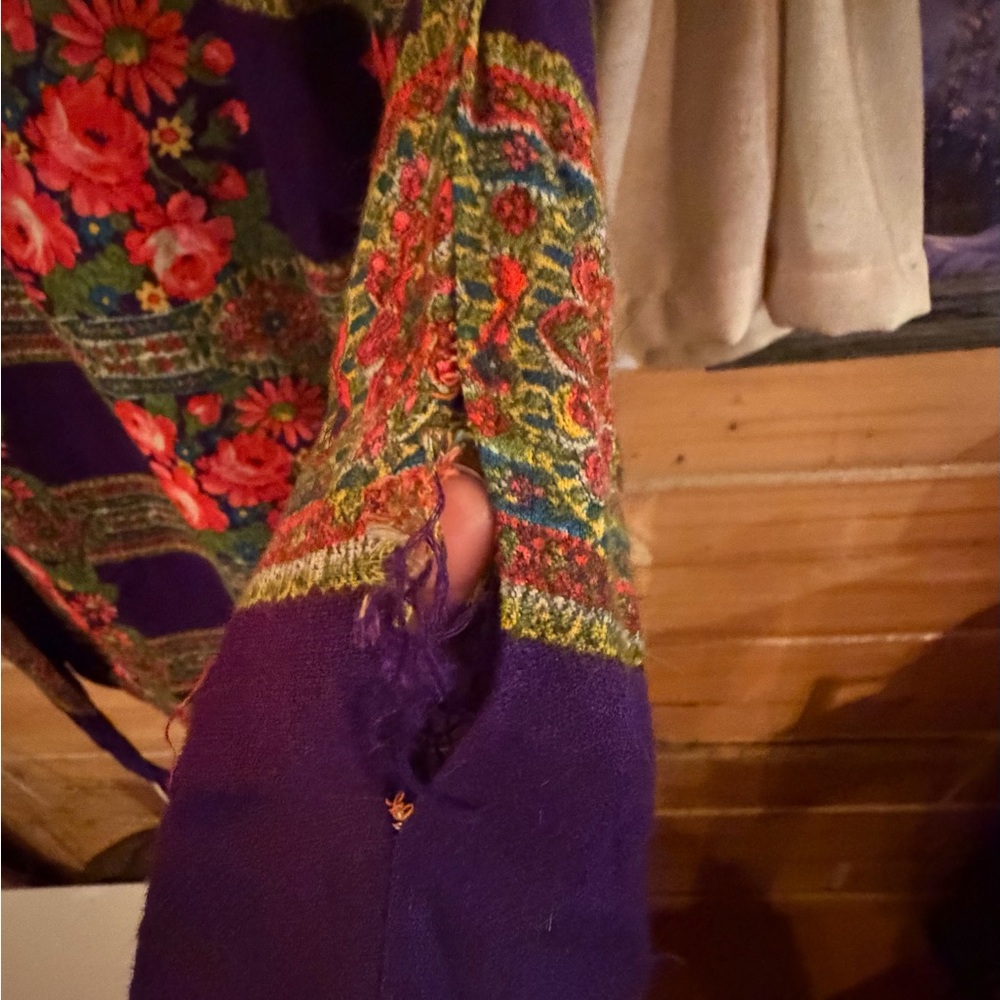 Incredible vintage handmade boho scarf top! - Picture 7 of 7